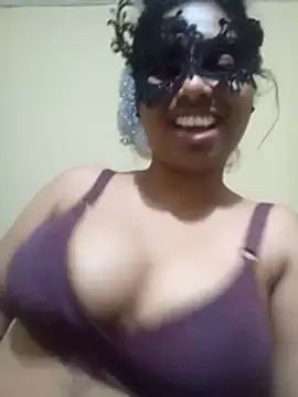 Snapshot of Expose_Queen chatting on February 5, 6:34 pm Expose Queen online show from February 5, 6:34 pm