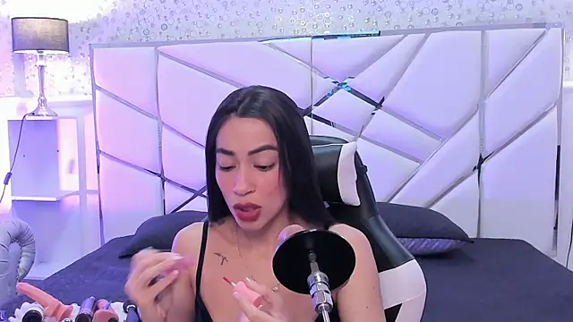 GabbiePrice online show from May 23, 12:31 pm