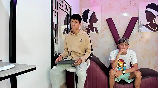 EMPIRE BOYS1 online show from February 3, 7:19 pm