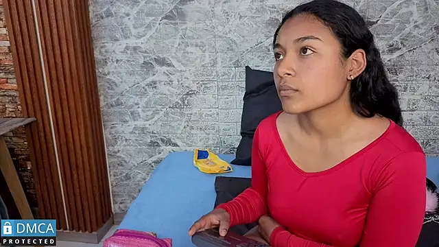 taylorexotic online show from December 1, 7:30 pm