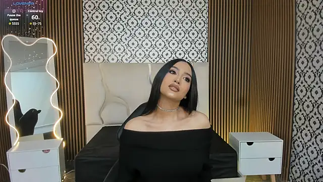 BEELLA TAY1 online show from November 4, 1:10 pm