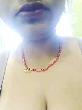 kiara-simmi online show from January 8, 1:08 am