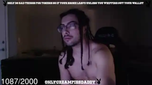 Snapshot of onlycreampiesdaddy chatting on May 17, 7:43 pm onlycreampiesdaddy online show from May 17, 7:43 pm