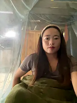 Snapshot of Maymay__ chatting on October 30, 3:19 am Maymay online show from October 30, 3:19 am