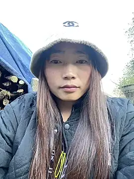 Snapshot of Maymay__ chatting on November 30, 9:02 am Maymay online show from November 30, 9:02 am