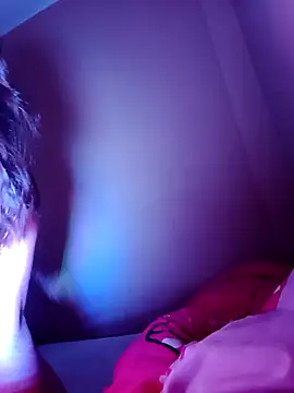 xcodigorojo online show from November 10, 5:06 am