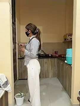 deepikaa aroraa online show from February 23, 10:23 am