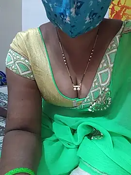 Snapshot of Best_Kannada_Couple chatting on December 15, 5:17 pm Best Kannada Couple online show from December 15, 5:17 pm