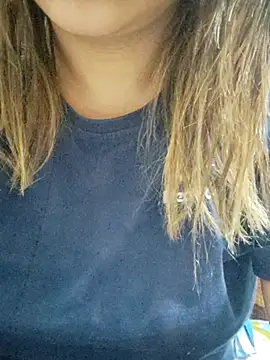 Snapshot of Tanha18 chatting on January 16, 1:20 am Tanha18 online show from January 16, 1:20 am