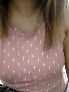 Snapshot of Tanha18 chatting on February 1, 8:24 am Tanha18 online show from February 1, 8:24 am