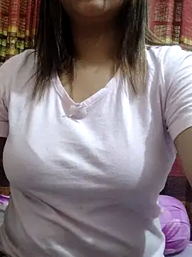 Snapshot of Tanha18 chatting on February 7, 12:58 am Tanha18 online show from February 7, 12:58 am