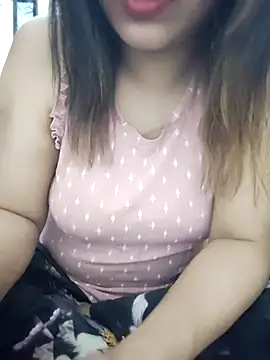 Snapshot of Tanha18 chatting on February 10, 5:28 pm Tanha18 online show from February 10, 5:28 pm