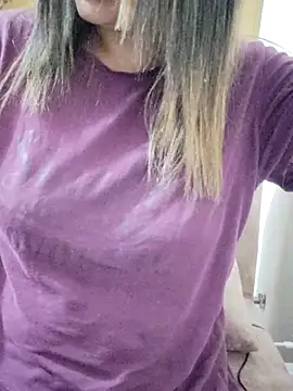 Snapshot of Tanha18 chatting on February 16, 12:29 am Tanha18 online show from February 16, 12:29 am