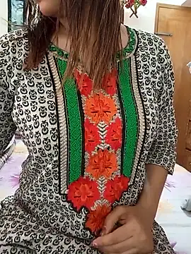 Tanha18 online show from May 12, 4:09 am