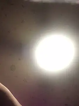 Snapshot of Kike8090 chatting on February 20, 7:54 am Kike8090 online show from February 20, 7:54 am