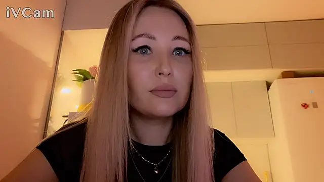 Snapshot of Biryanna chatting on March 2, 9:21 pm Biryanna online show from March 2, 9:21 pm