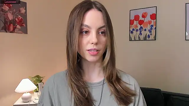 sweet and flirt online show from December 3, 7:05 am