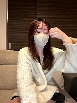 Snapshot of yura_ra_ra chatting on November 5, 11:32 am yura ra ra online show from November 5, 11:32 am