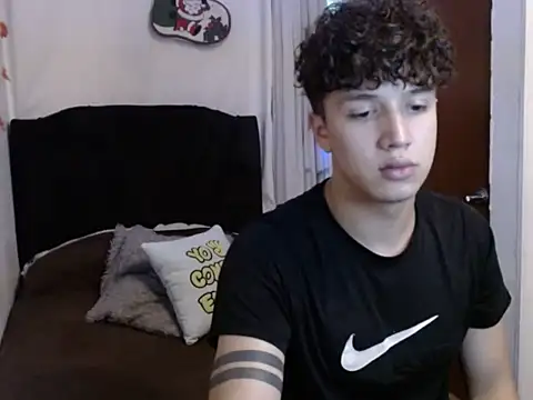 charly 926 online show from December 2, 10:49 pm