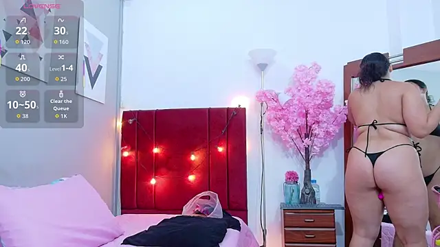 Snapshot of chubbykinkyygirl chatting on December 5, 12:47 pm chubbykinkyygirl online show from December 5, 12:47 pm