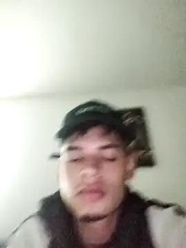 Snapshot of Alejito_Tucsy chatting on October 12, 11:37 pm Alejito Tucsy online show from October 12, 11:37 pm