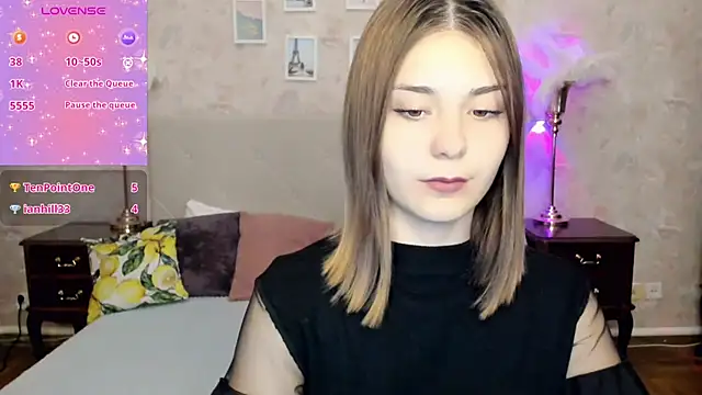 Snapshot of MargoChill chatting on November 9, 3:10 pm MargoChill online show from November 9, 3:10 pm