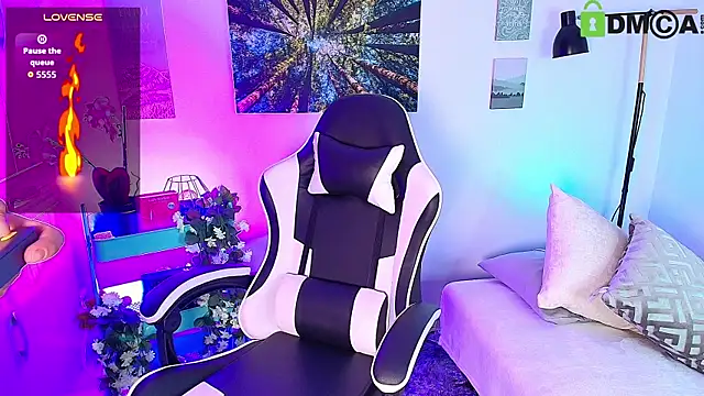 Snapshot of Alex_carter chatting on October 30, 10:38 am Alex carter online show from October 30, 10:38 am