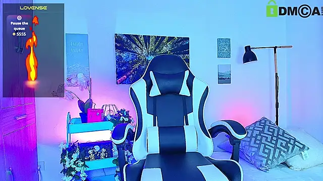 Snapshot of Alex_carter chatting on November 3, 10:38 am Alex carter online show from November 3, 10:38 am