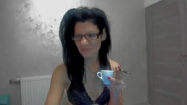 SweetSin40 online show from January 18, 8:51 am