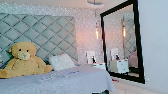 Snapshot of CARO_ADAMS1 chatting on February 4, 11:16 am CARO ADAMS1 online show from February 4, 11:16 am