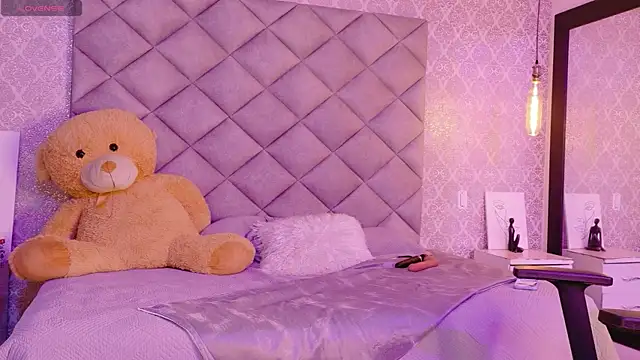 Snapshot of CARO_ADAMS1 chatting on February 21, 11:00 am CARO ADAMS1 online show from February 21, 11:00 am