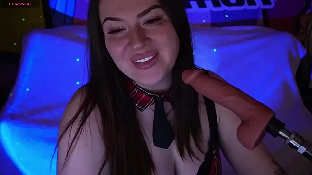 AliceOfWondersS online show from February 16, 7:15 am