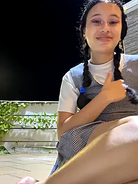 l0lita sweet online show from December 4, 1:15 am