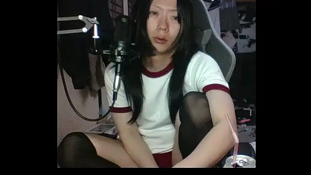 Snapshot of harinyanxxx chatting on November 28, 7:38 pm harinyanxxx online show from November 28, 7:38 pm