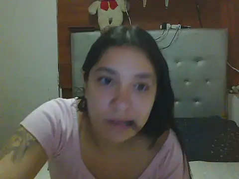 Snapshot of Doll_Melody chatting on October 12, 1:54 pm Doll Melody online show from October 12, 1:54 pm