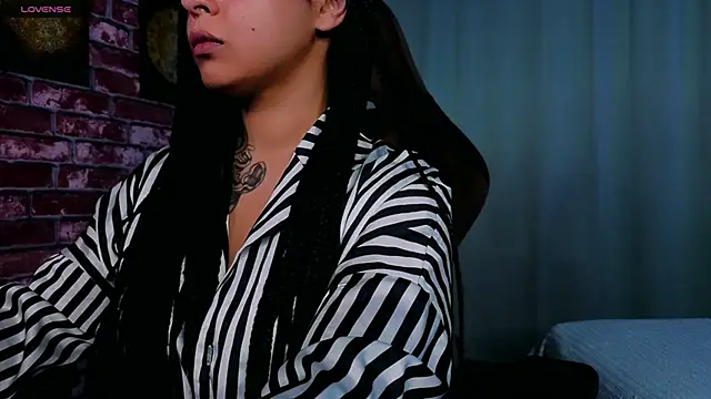 Aisha Goldstein online show from April 15, 5:47 am