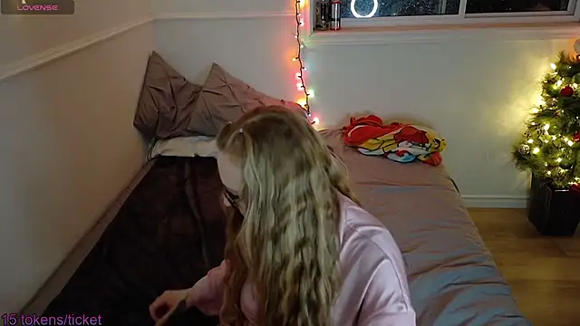 Pattyworld69 online show from December 19, 5:03 am