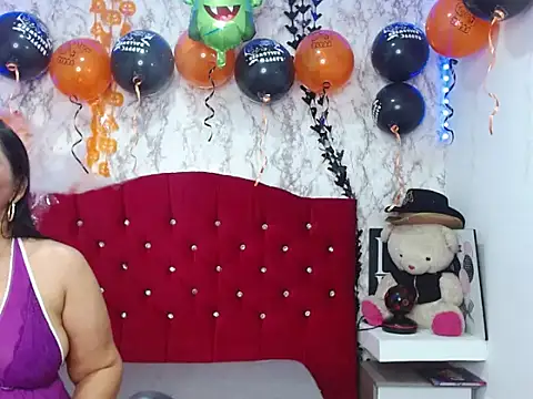  Danna Milf  online show from October 26, 1:55 am