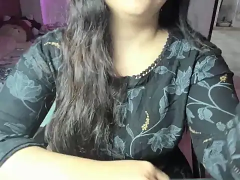 Snapshot of Divya68 chatting on November 18, 6:01 pm Divya68 online show from November 18, 6:01 pm