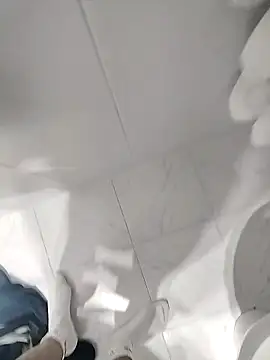 juanricox online show from November 28, 2:53 pm