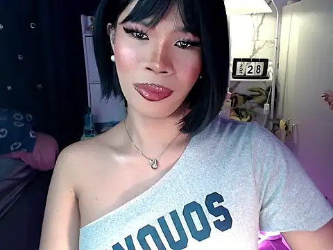 Snapshot of TashaTgirl chatting on June 28, 10:49 pm TashaTgirl online show from June 28, 10:49 pm