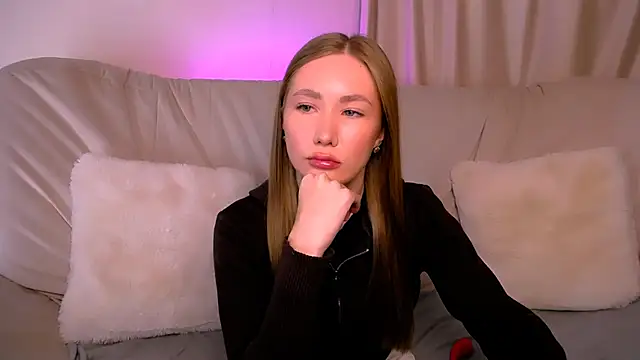 EllyColins online show from May 22, 3:13 am