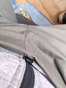 szabi1995 online show from October 17, 12:30 pm