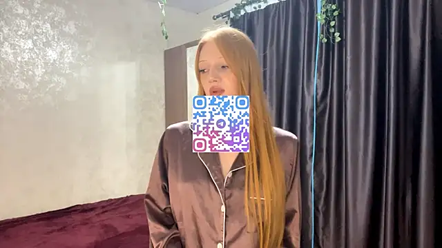 Iamlylu online show from November 5, 1:00 pm