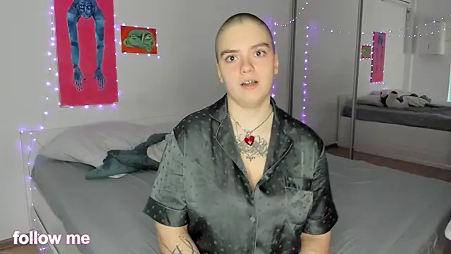 len be online show from November 3, 11:11 am