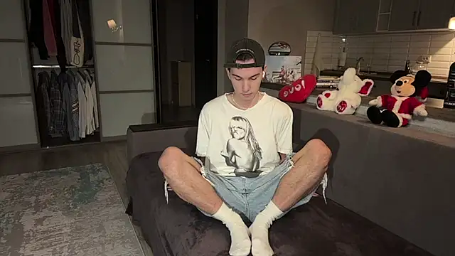 Snapshot of Jeremy1Scott chatting on November 16, 3:34 am Jeremy1Scott online show from November 16, 3:34 am