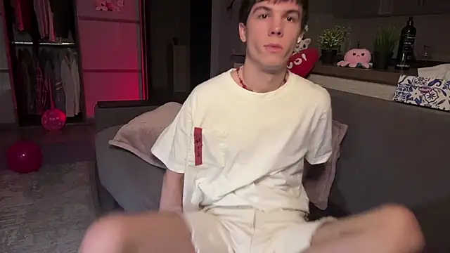 Snapshot of Jeremy1Scott chatting on December 2, 9:43 pm Jeremy1Scott online show from December 2, 9:43 pm