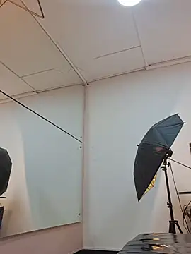 Mariana-Torres online show from December 17, 12:11 pm