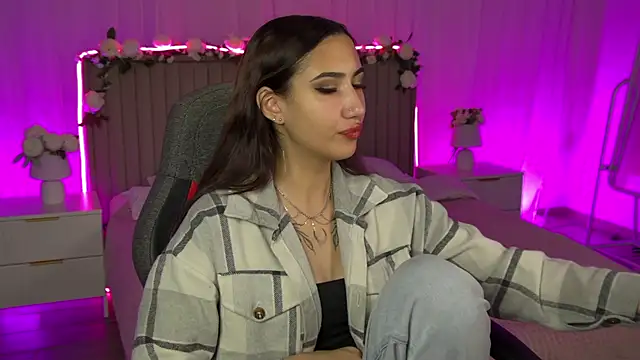 Snapshot of RebeckaThornton chatting on November 15, 9:39 am RebeckaThornton online show from November 15, 9:39 am