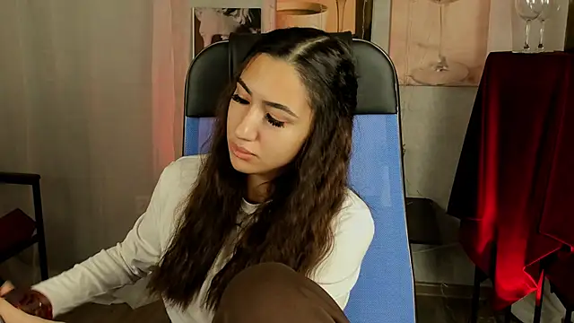 Snapshot of RebeckaThornton chatting on November 24, 3:56 pm RebeckaThornton online show from November 24, 3:56 pm